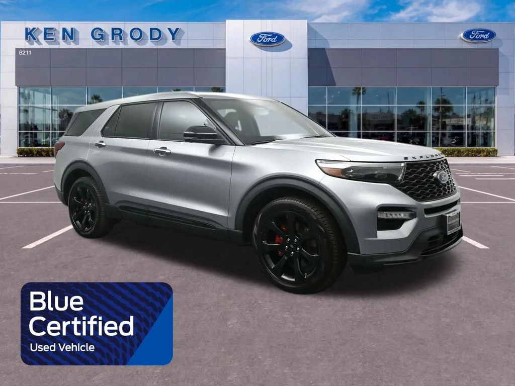 2022 Ford Explorer ST 4WD's photo