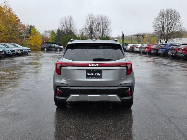 2026 Kia Seltos SX photo 4