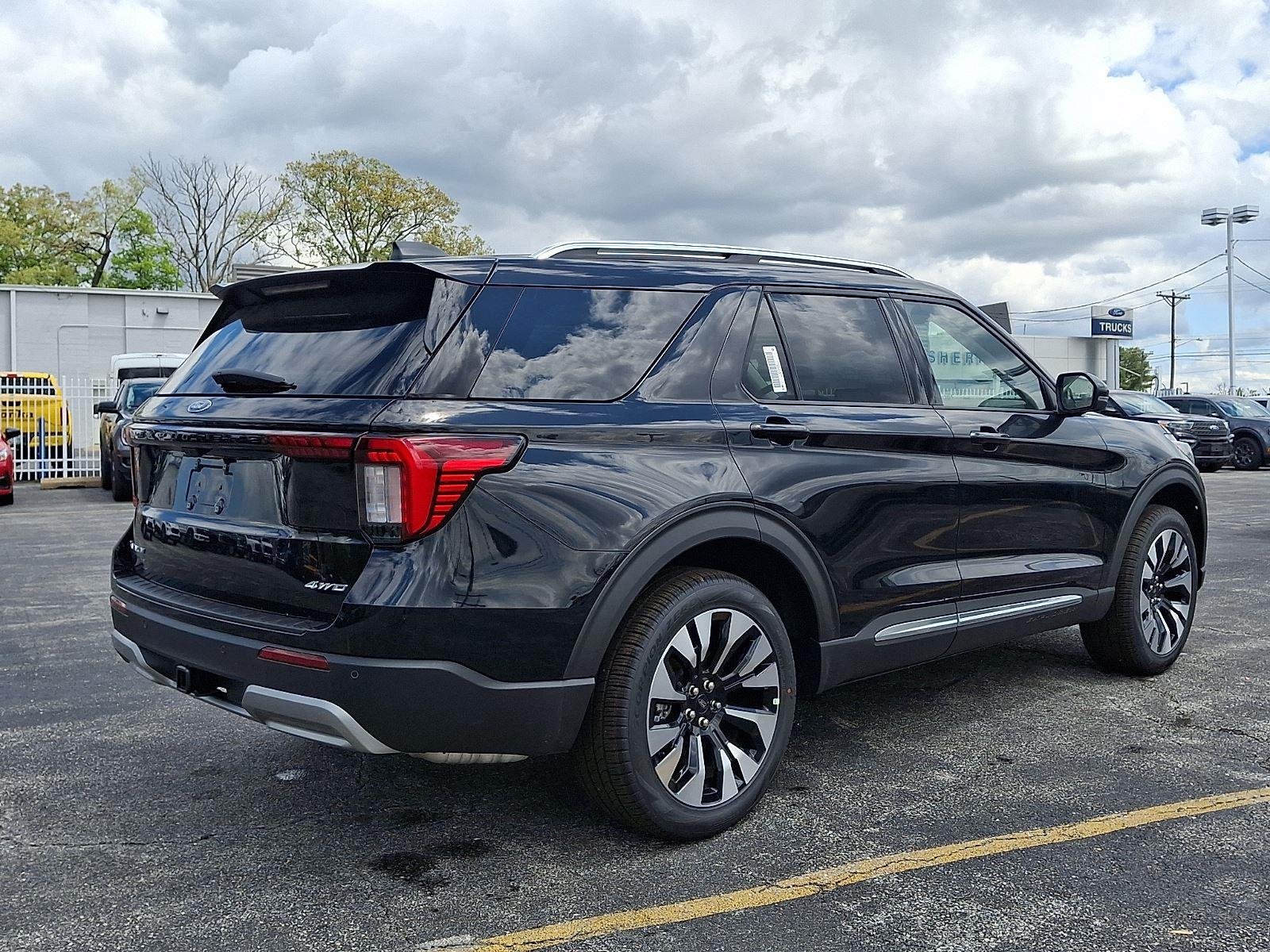 New 2026 Agate Black Metallic Ford Platinum™ image 4