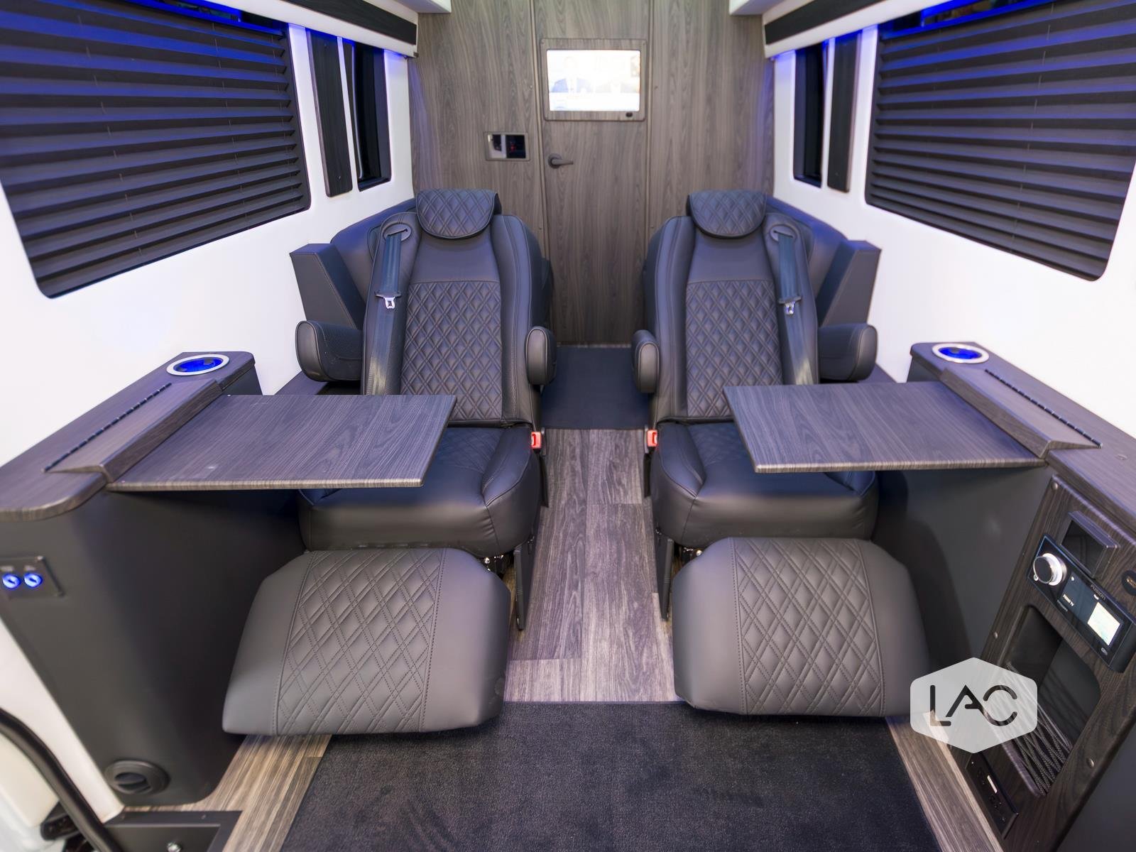 New 2026 WHITE OGV LUXURY COACH AWD (10OBA)1080 ANYWHERE w/ ADV PKG 2.1 image 9