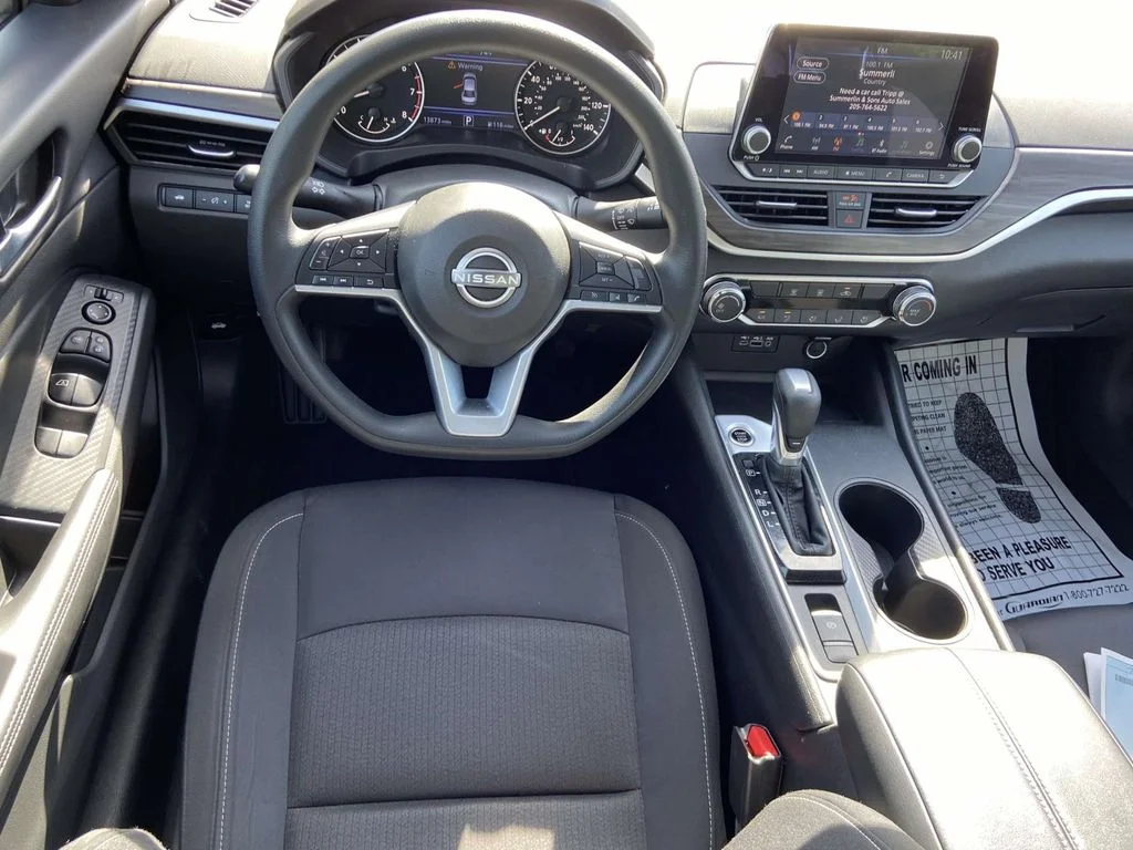 Certified Used 2025 Gun Metallic Nissan SV image 11