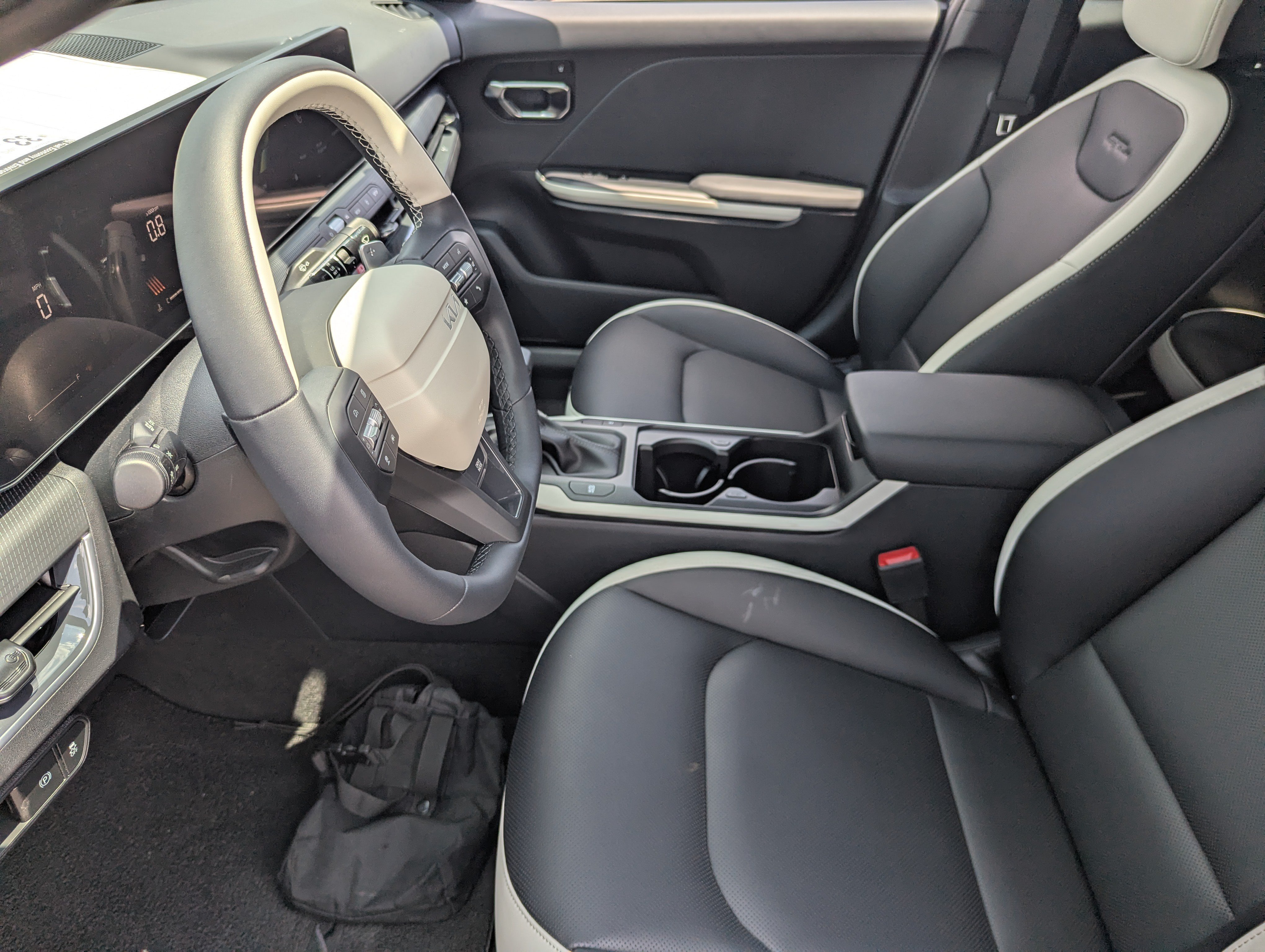 New 2026 Interstellar Gray Kia GT-Line image 19
