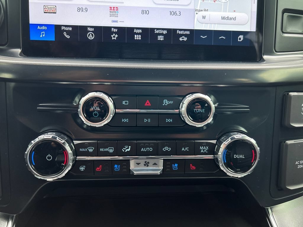 Used 2025 White Ford Platinum image 28