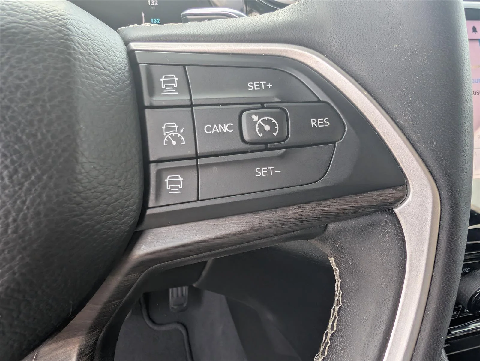 Used 2022 Silver Zynith Jeep 4x4 image 26