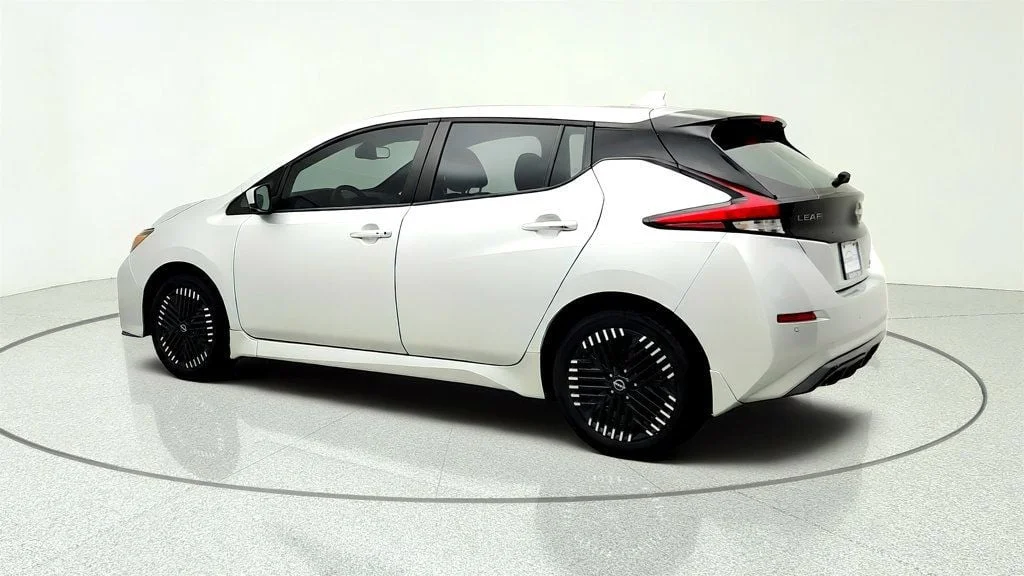 Used 2023 Brilliant Silver Metallic Nissan SV PLUS Hatchback w/ 212-Mile Range & ProPILOT Assist image 7