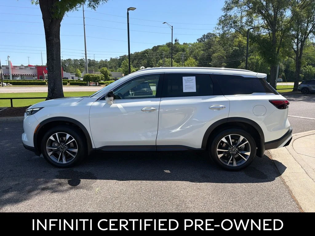 Certified Used 2023 Majestic White INFINITI LUXE image 46
