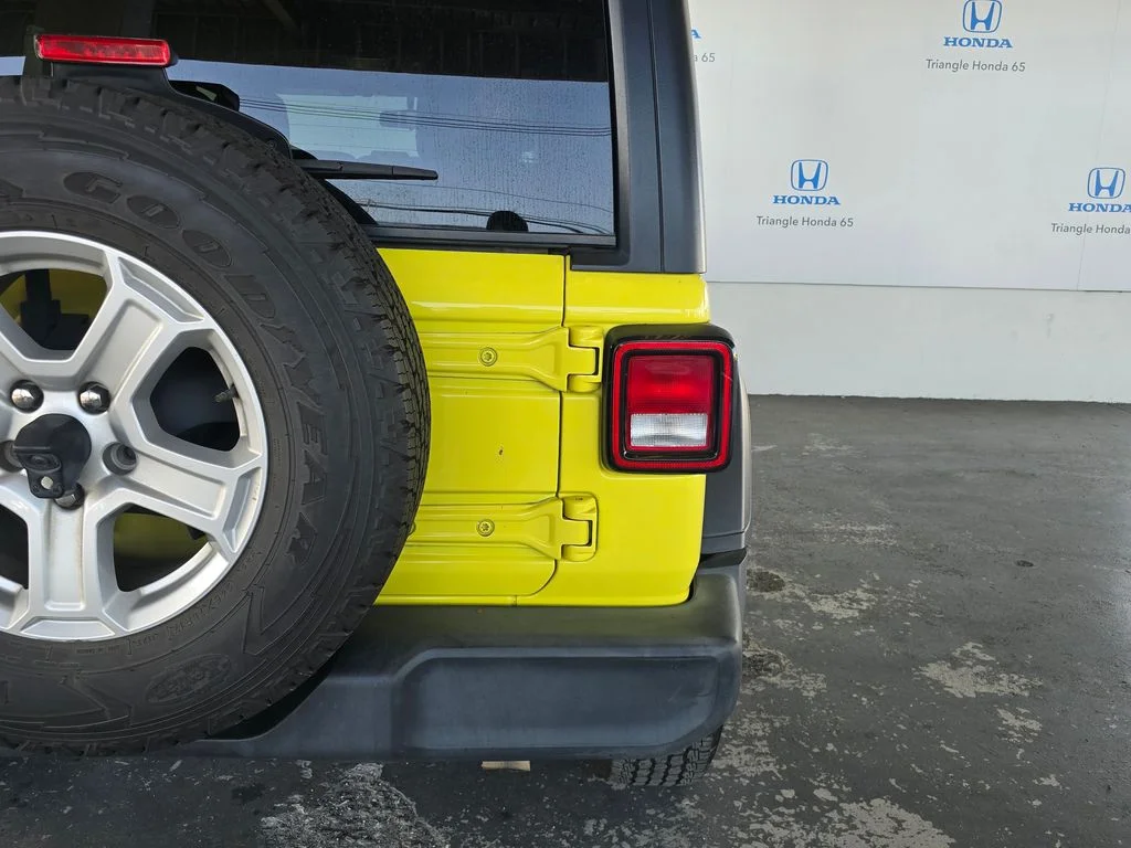 Used 2023 Yellow Jeep Sport S image 28