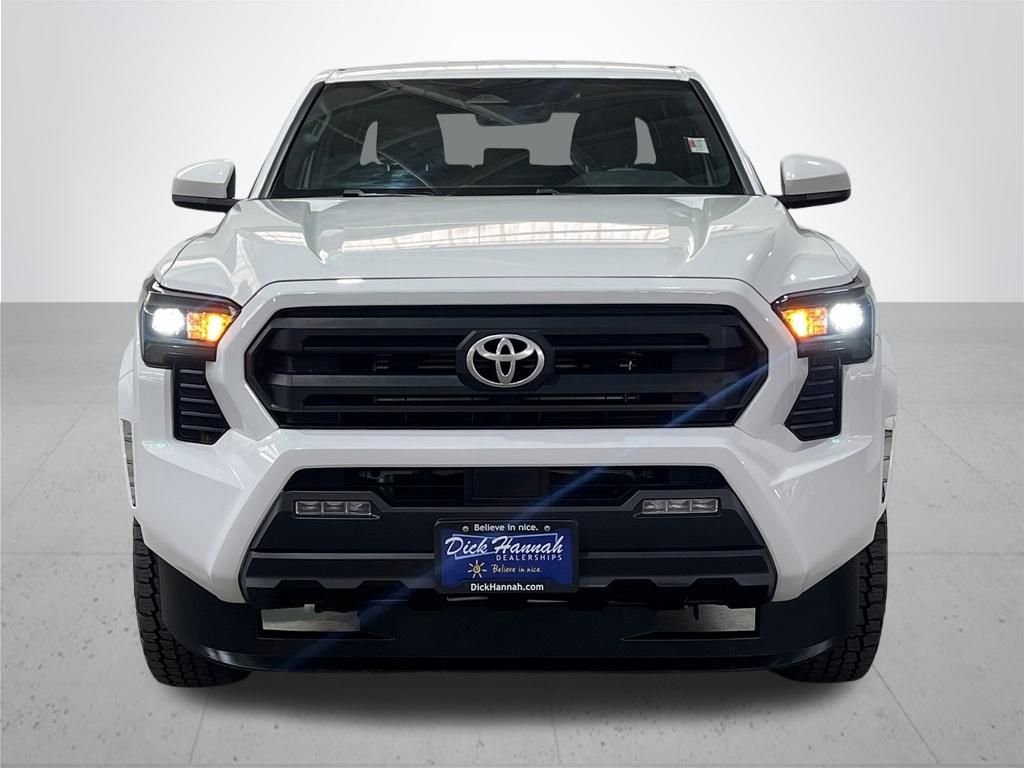 Used 2024 Ice Toyota SR5 image 4