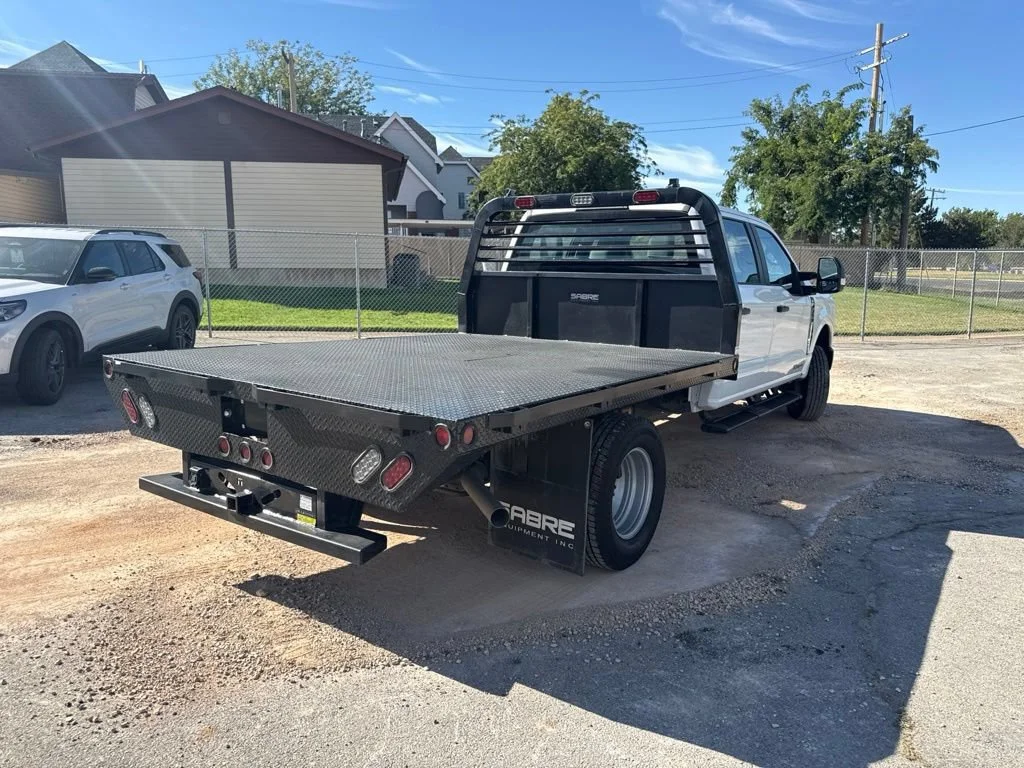 2025 Ford F-350 Super Duty Chassis Cab XL - Photo 6