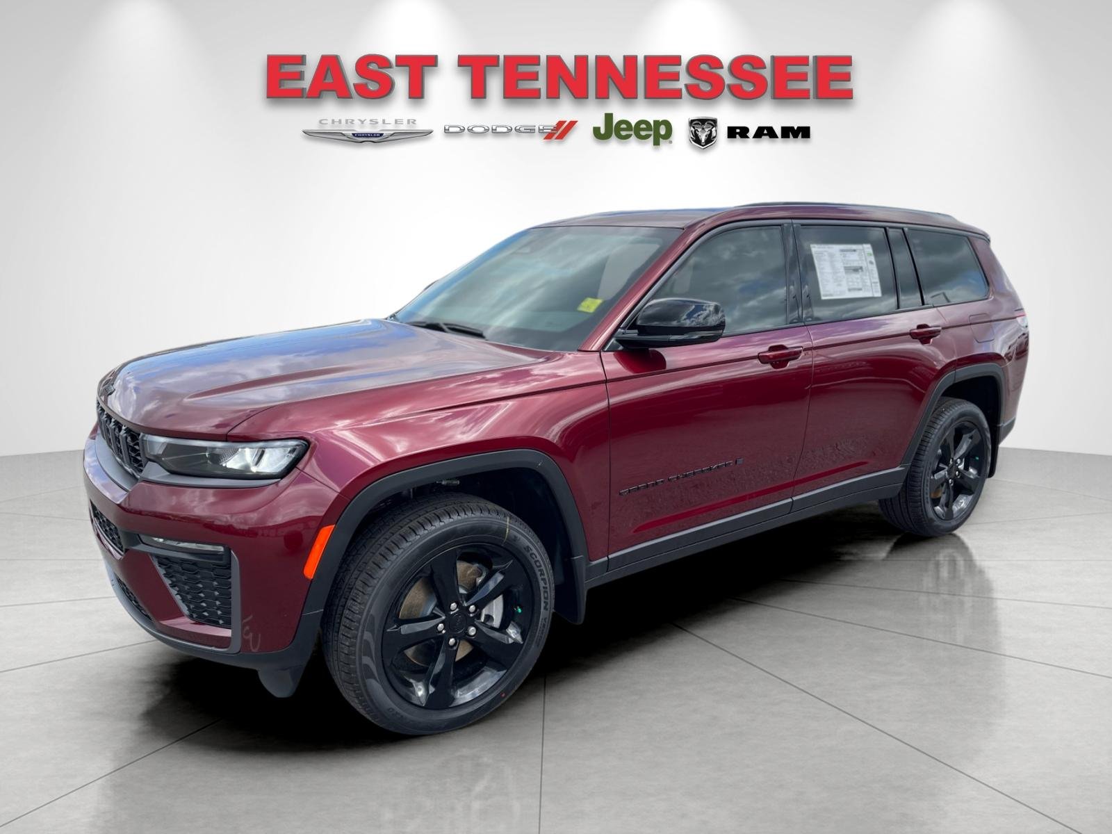 New 2026 Velvet Red Pearl-Coat Exterior Paint Jeep Limited image 7