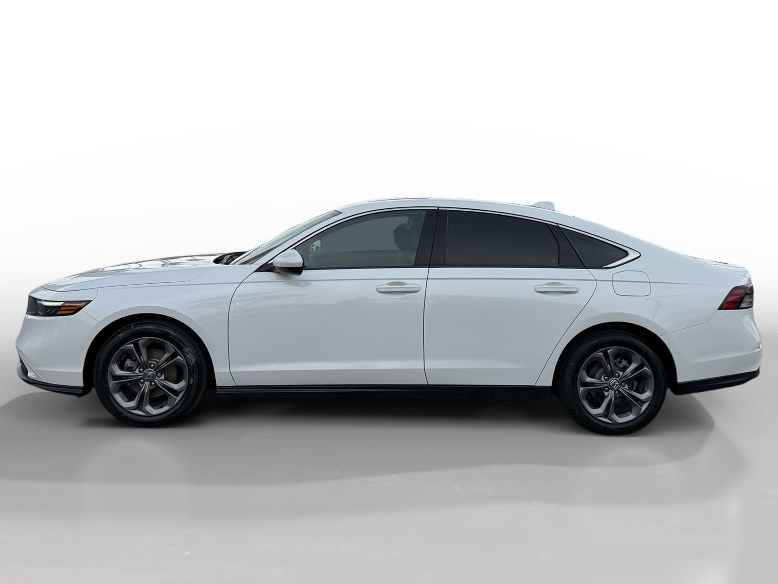 2024 Honda Accord EX - Photo 22