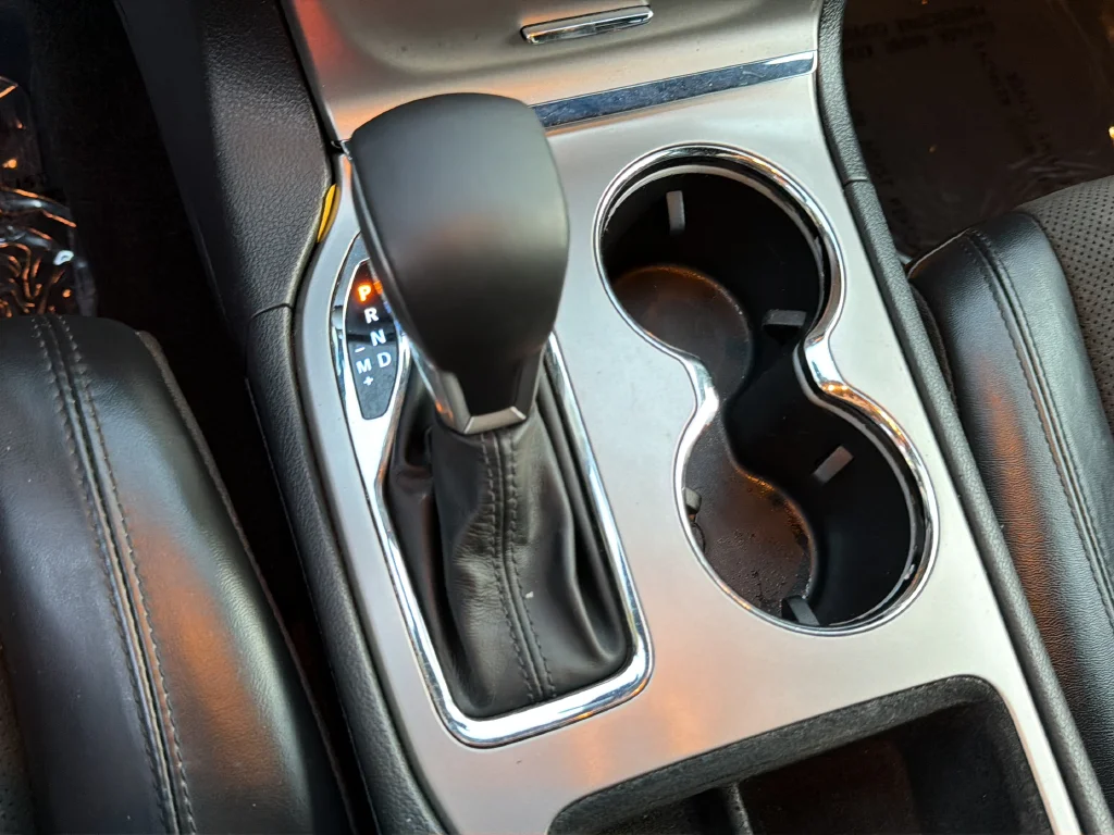 Used 2021 Gray Jeep Laredo X image 21