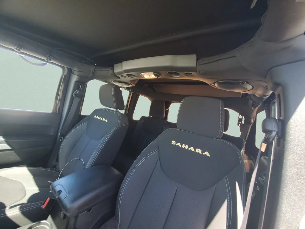 Used 2014 Black Jeep Sahara image 17