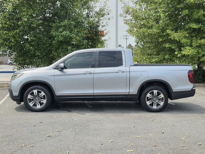 Used 2017 Lunar Silver Metallic Honda RTL-T 4x2 Crew Cab 5.3