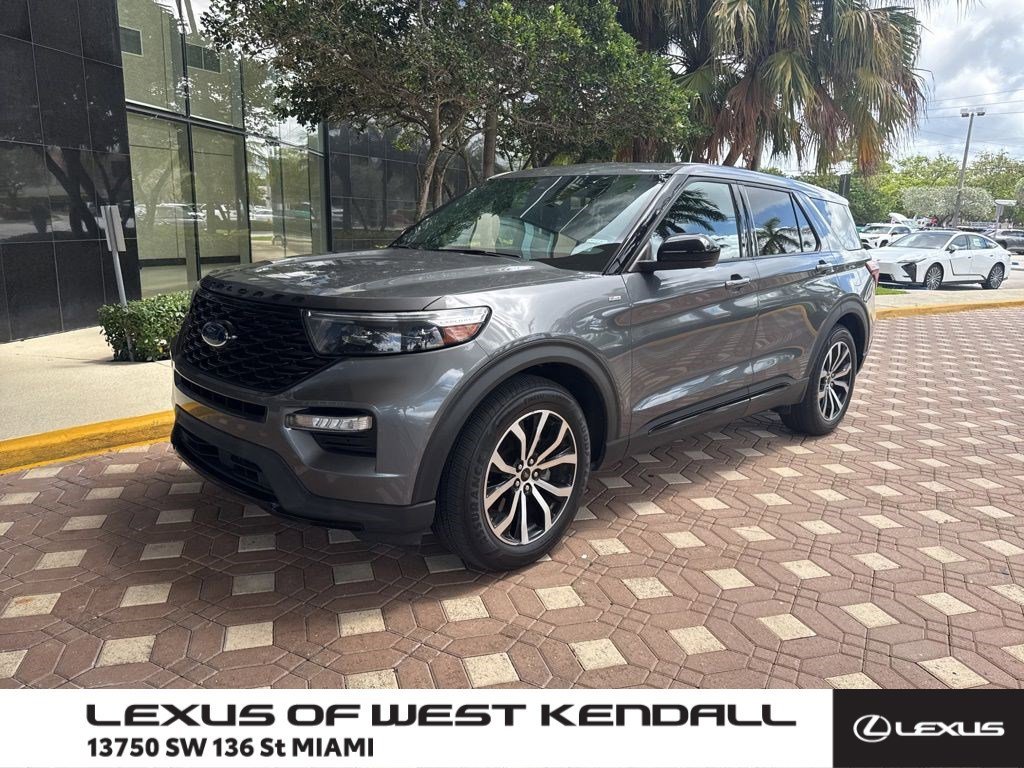 2022 Ford Explorer ST-LINE RWD's photo