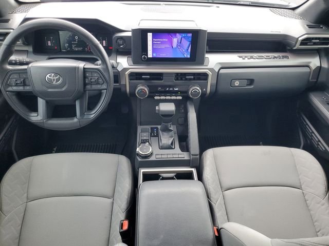 Used 2024  Toyota SR5 image 25