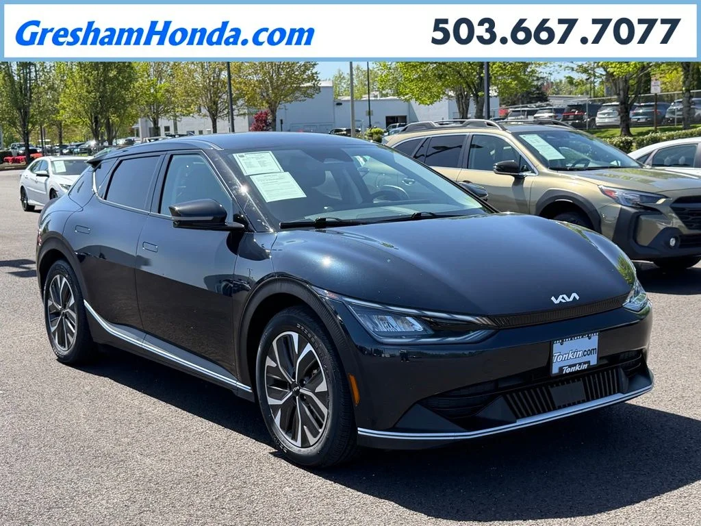 2024 Kia EV6 Light L/R AWD's photo