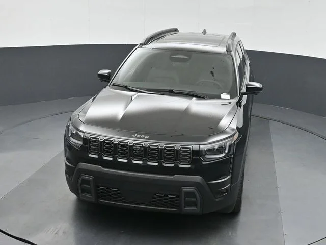 New 2026 Diamond Black Crystal Pearl-Coat Exterior Paint Jeep Overland image 38