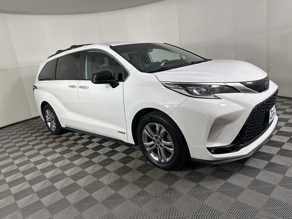 Used 2021 White Toyota XSE image 22