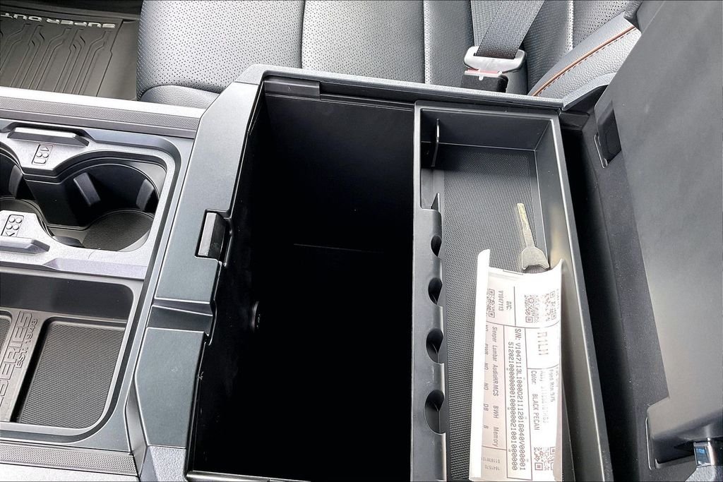 New 2026 Ford Super Duty F-250 Lariat 4D Crew Cab