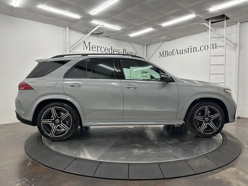 New 2026 White Mercedes-Benz GLE 580 image 8