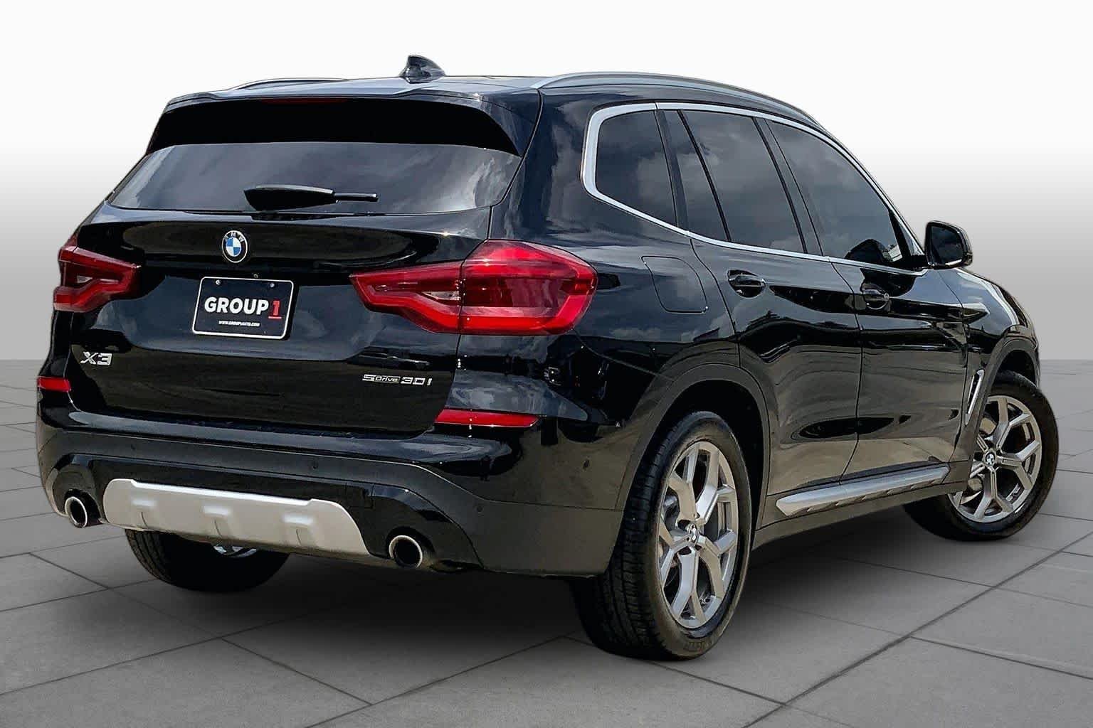 Used 2021 Jet Black BMW sDrive30i image 13