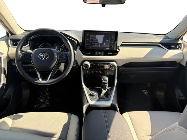 Used 2022 White Toyota Hybrid XLE Premium image 14