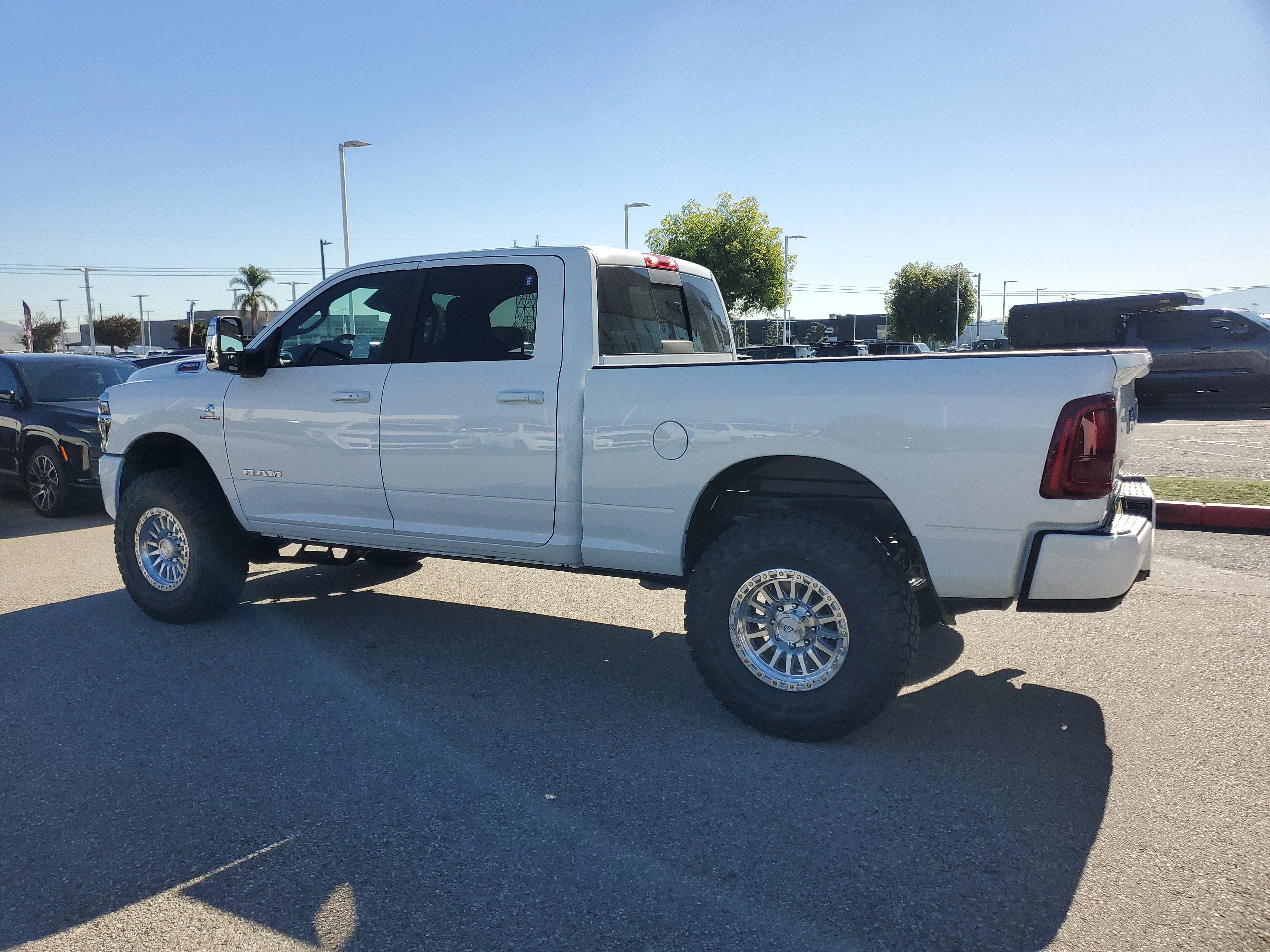 2026 RAM 2500 Laramie - Photo 6