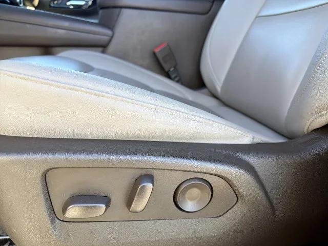 Used 2025 Black Chevrolet LT image 34