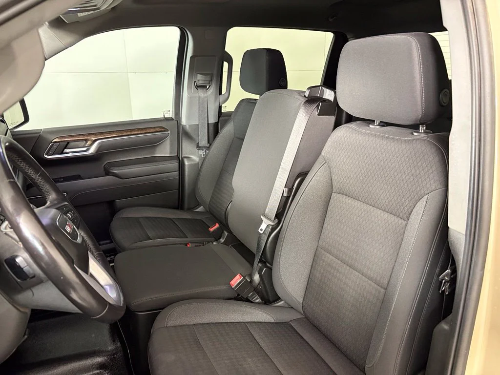 Used 2022 Beige GMC Elevation image 35
