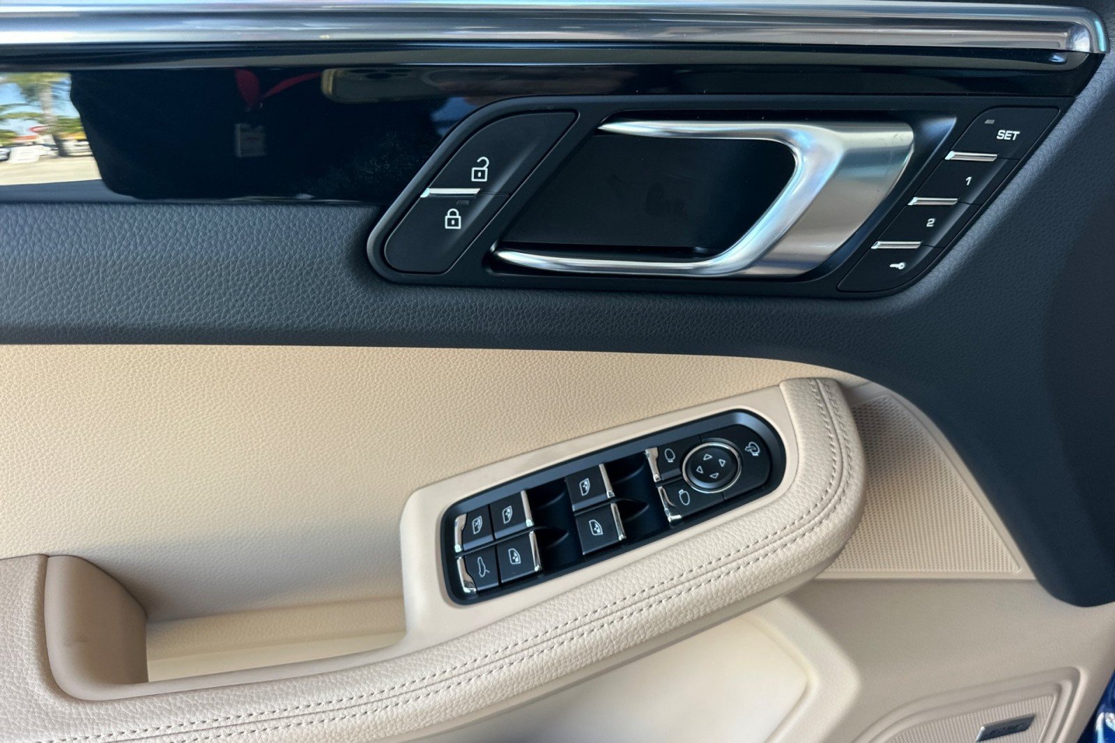 New 2026 Gentian Blue Metallic Porsche AWD image 12