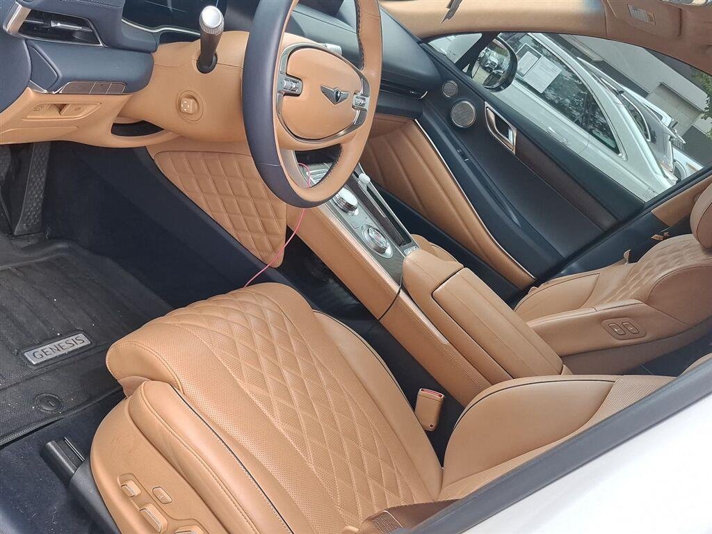 Used 2024 Alta White Genesis  image 3