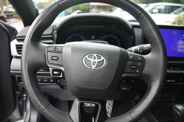 Certified Used 2025 PRECIOUS METAL Toyota  image 13