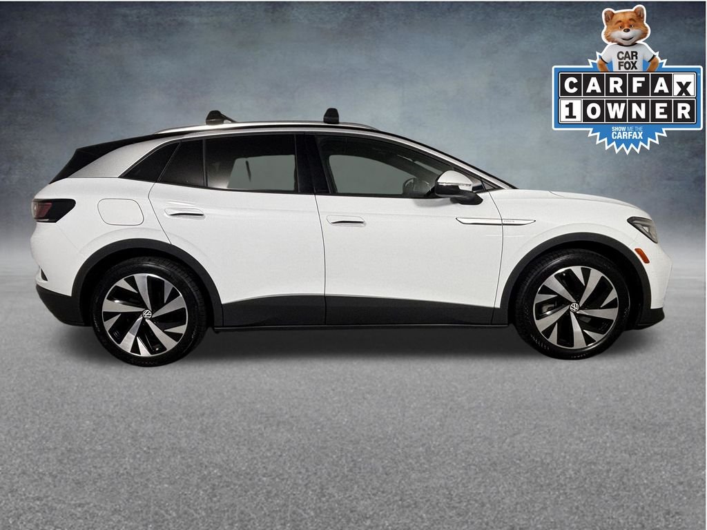 Used 2021 Glacier White Metallic/Black Roof Volkswagen Pro S image 10