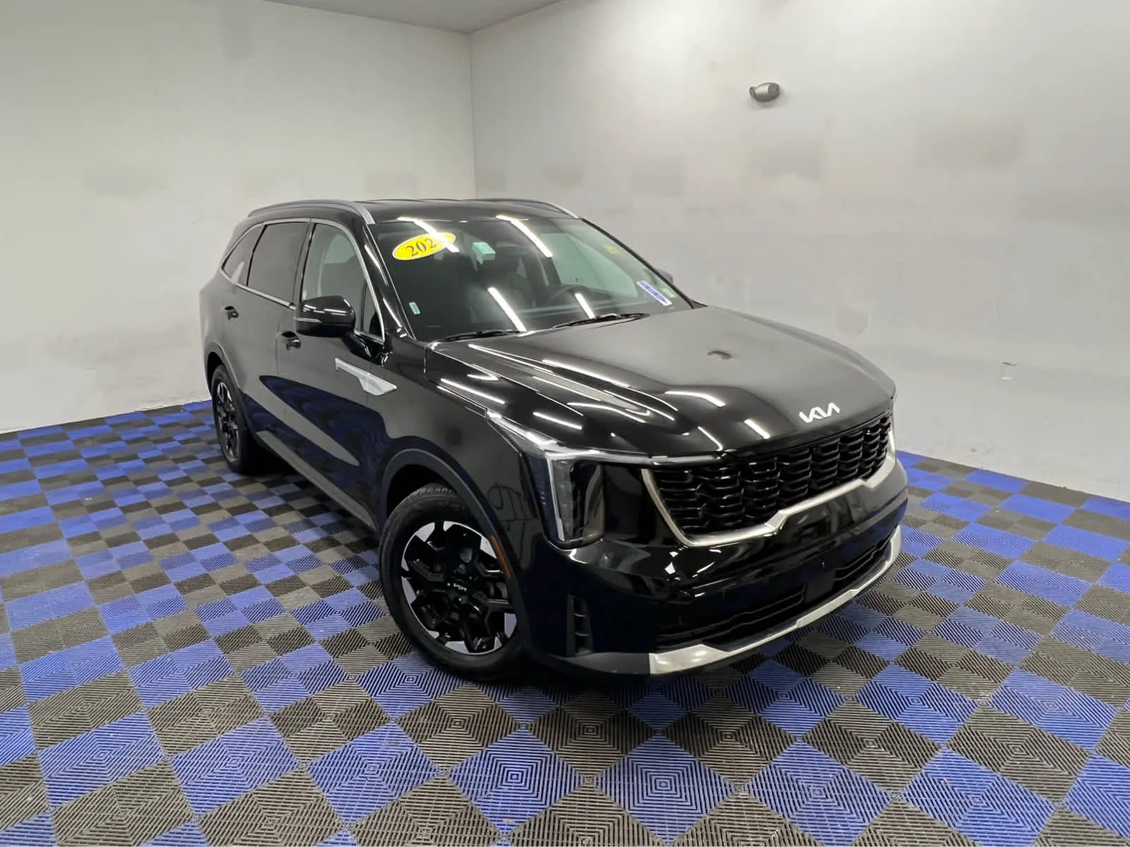Used 2024 Ebony Black Kia S image 33