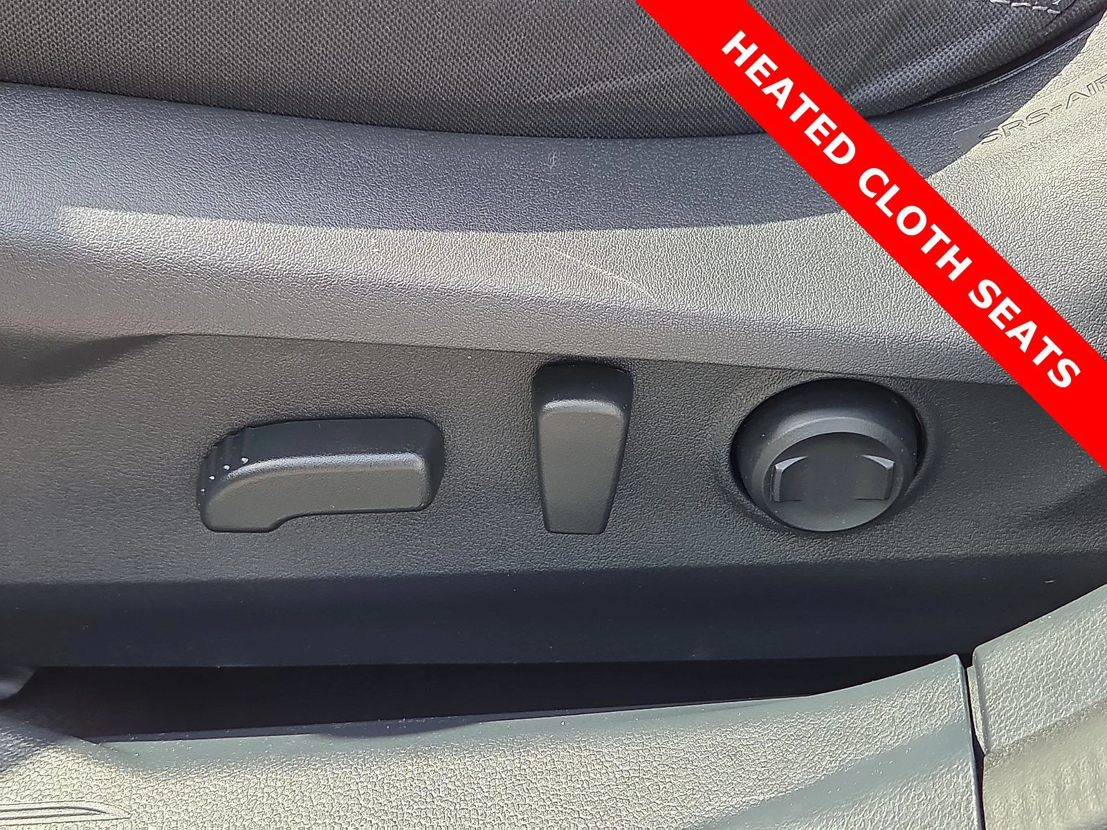 Used 2023 Crystal White Pearl Subaru Premium image 14