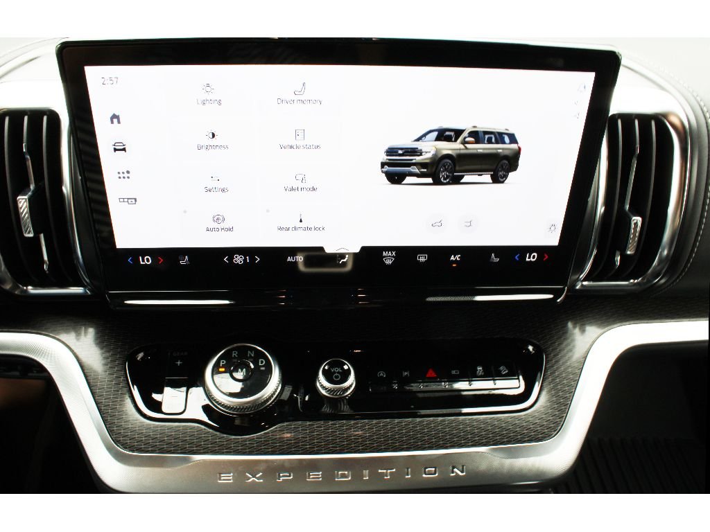 New 2027 Marsh Gray Ford Platinum image 11