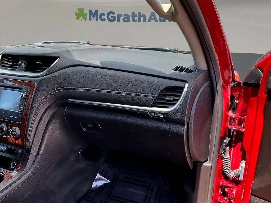 Used 2013 Red Chevrolet LT image 29