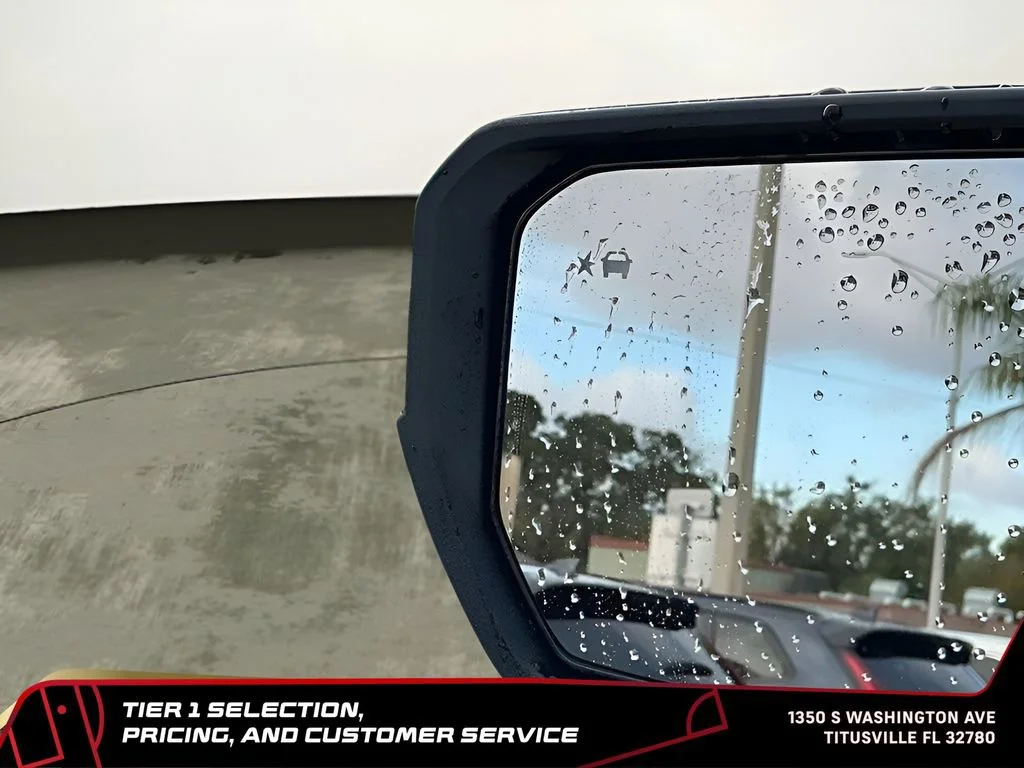 New 2026 Summit White GMC Elevation image 33