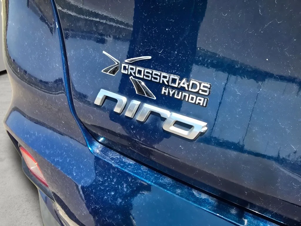 Used 2021 Deep Cerulean Kia LXS image 29