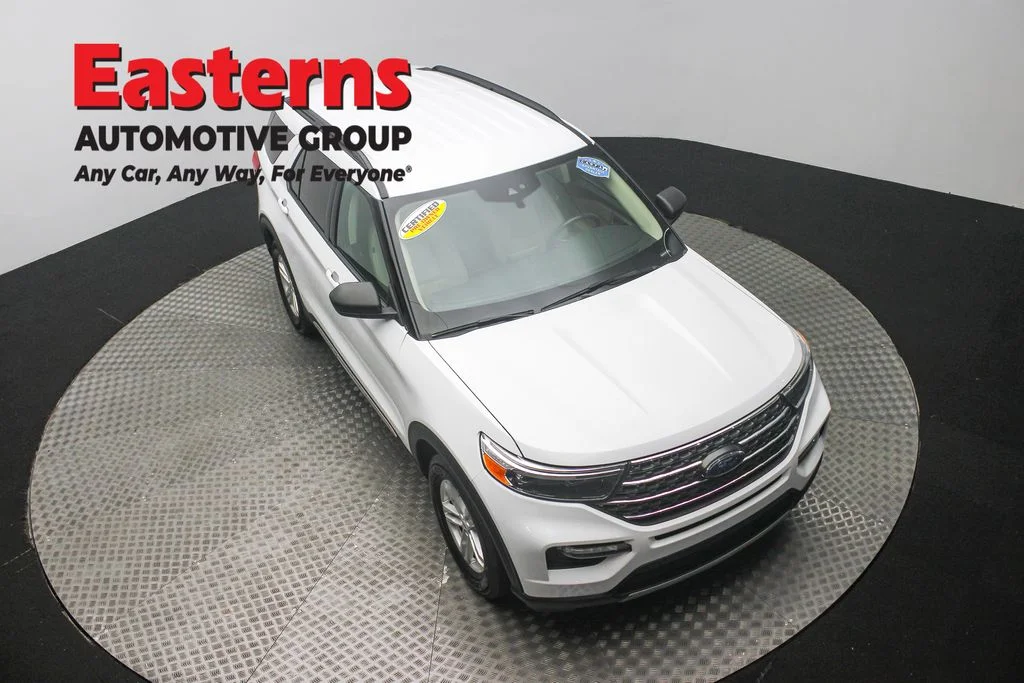 Used 2023 White Ford XLT image 3