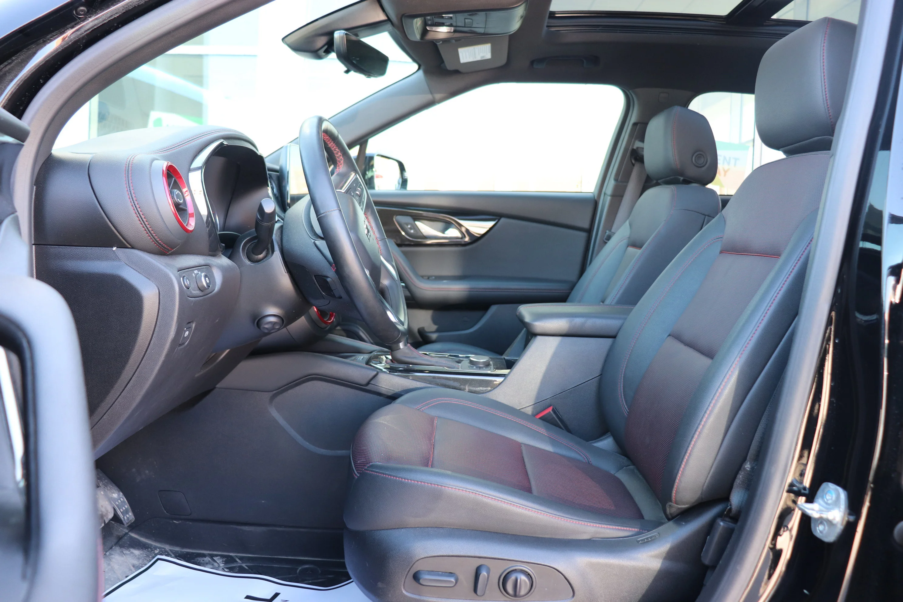Used 2025  Chevrolet RS image 9
