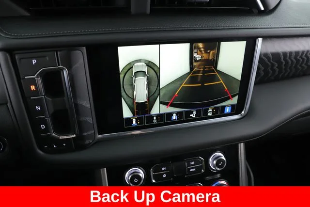 Used 2023 White GMC Denali image 26