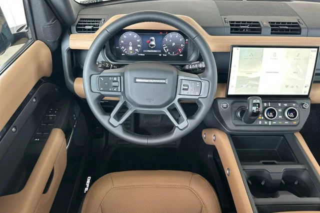New 2026 Santorini Black Land Rover X-Dynamic SE image 13