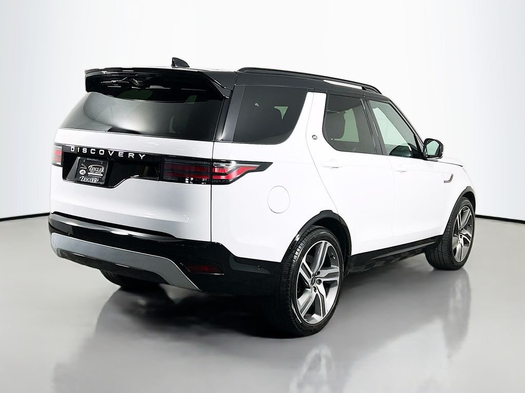 Certified Used 2025 Fuji White Land Rover Metropolitan Edition image 5