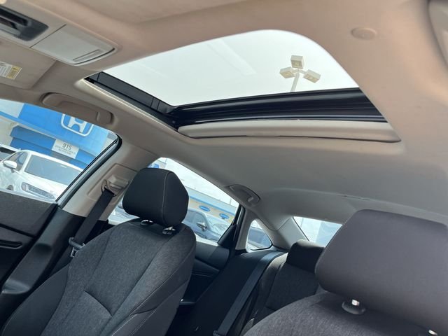 Used 2024 White Honda EX image 18