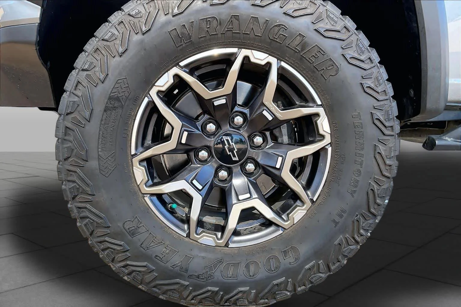 Used 2023 Sterling Gray Metallic Chevrolet 4WD ZR2 image 10