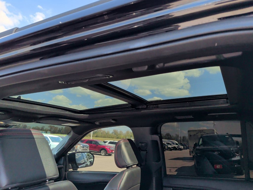 Used 2022 Agate Black Metallic Ford Limited image 24