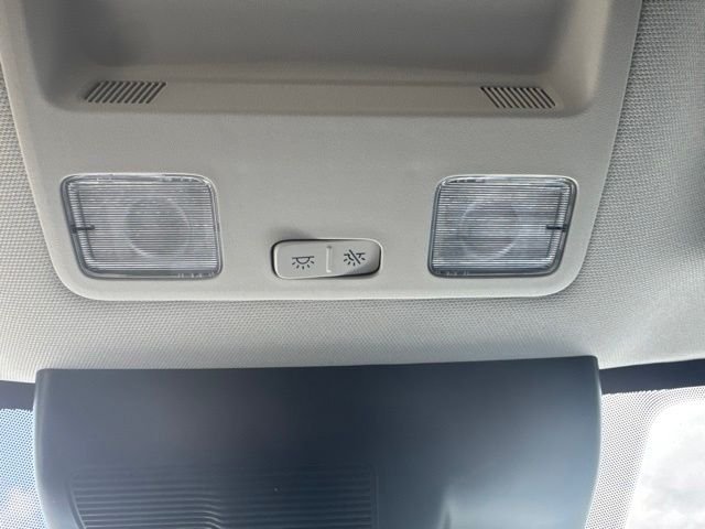 New 2026 Oxford White Ford XLT image 29