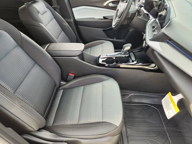 2026 Chevrolet Trax LT - Photo 12
